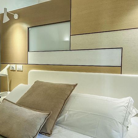 Santacroce Luxury Rooms Lecce Exterior photo