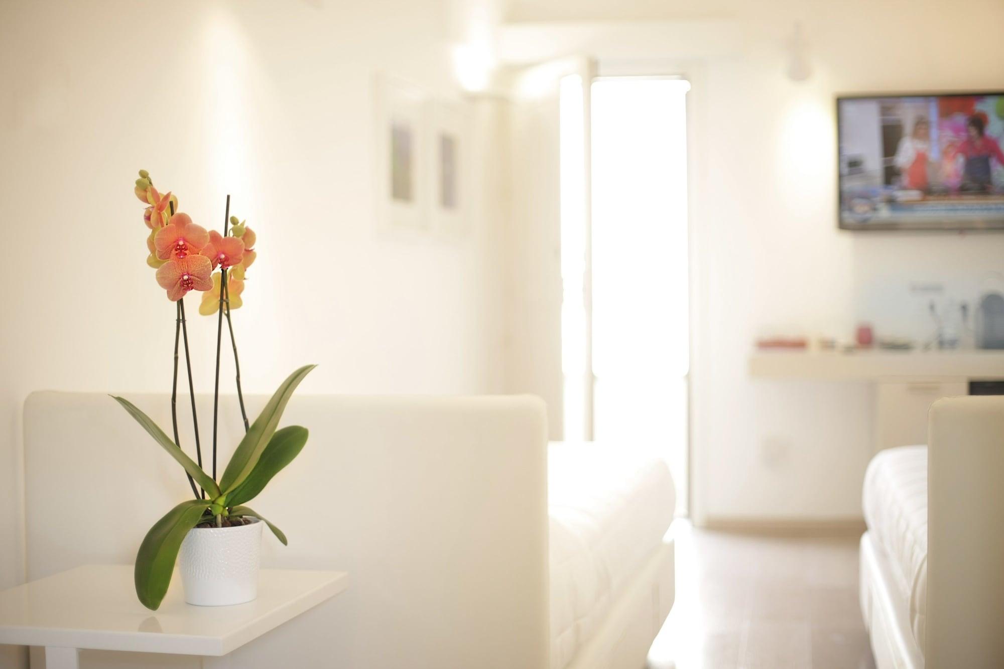 Santacroce Luxury Rooms Lecce Exterior photo