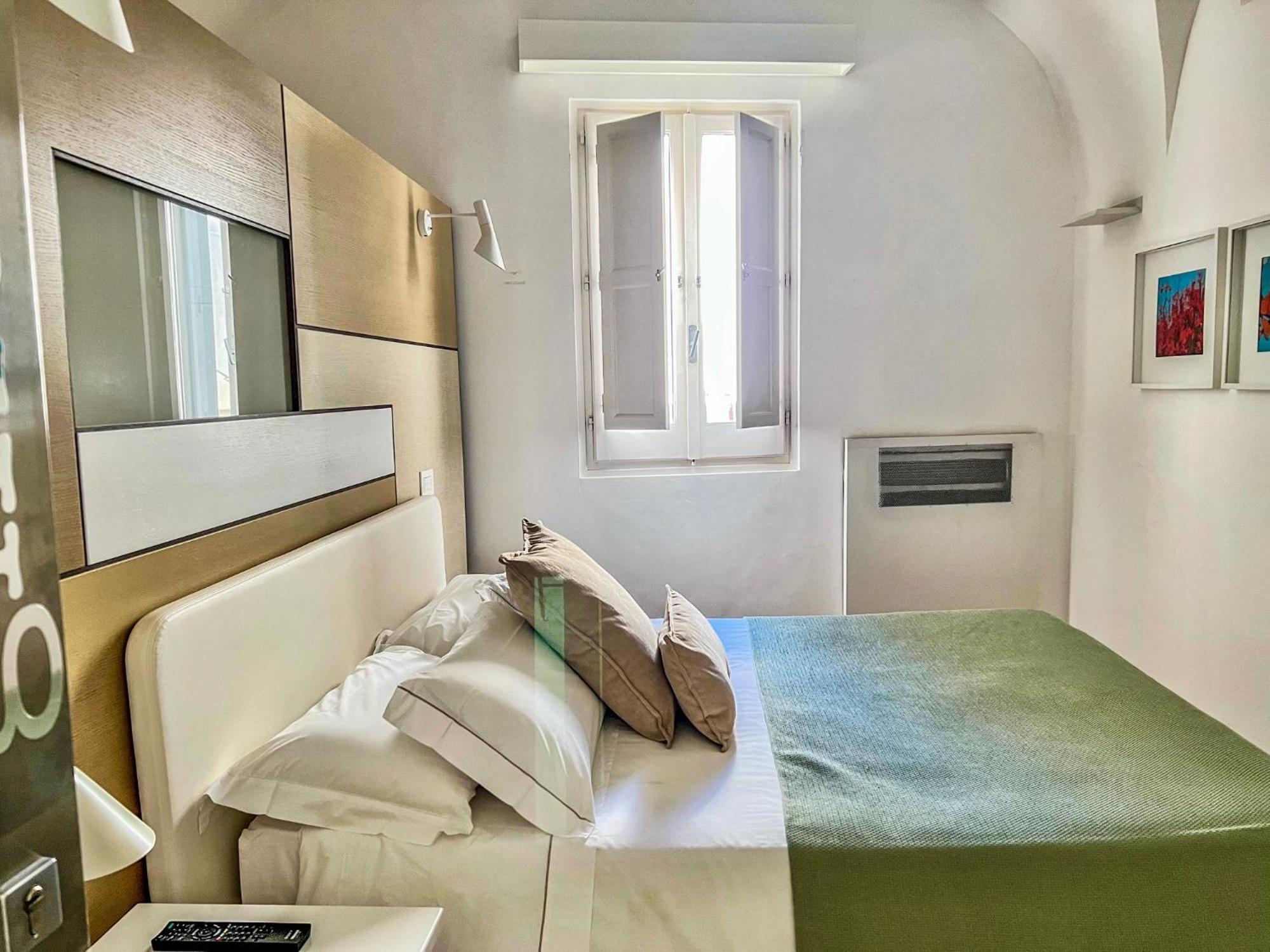 Santacroce Luxury Rooms Lecce Exterior photo
