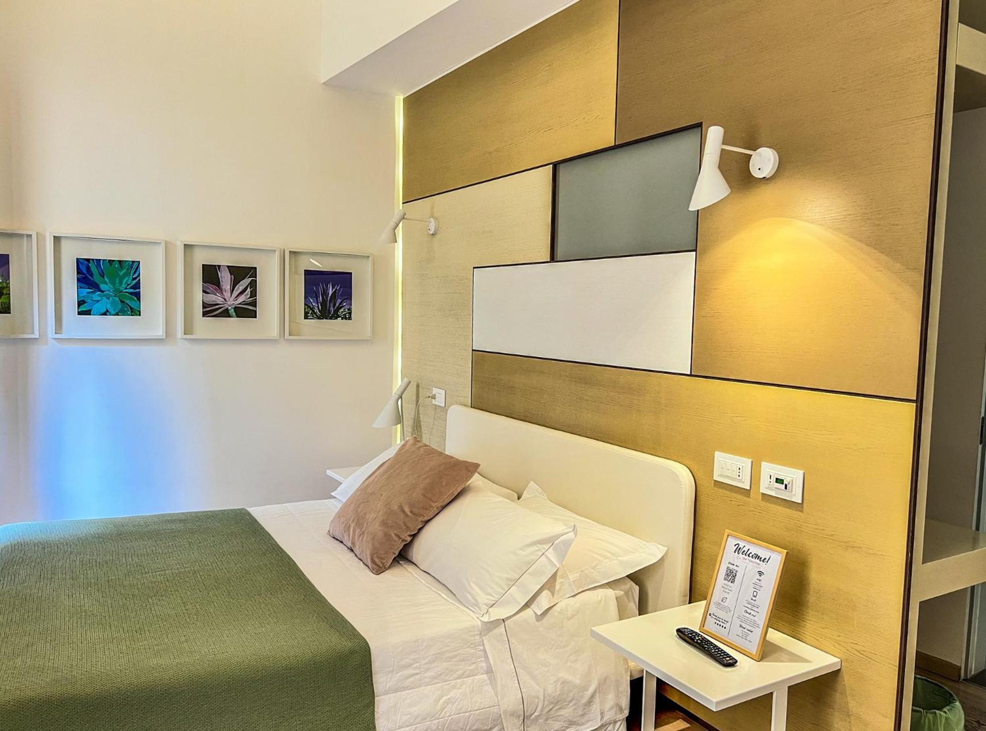 Santacroce Luxury Rooms Lecce Exterior photo