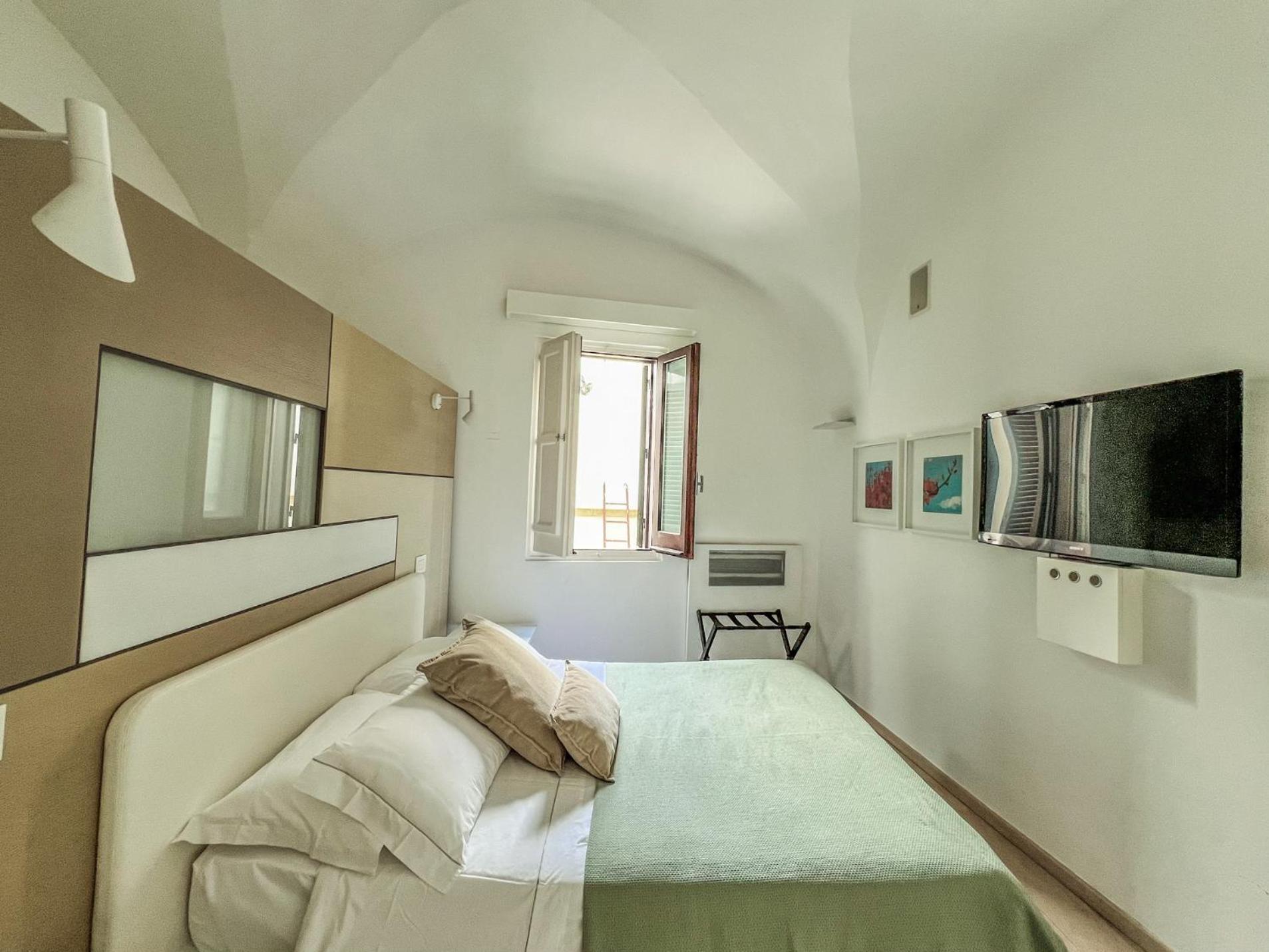 Santacroce Luxury Rooms Lecce Exterior photo