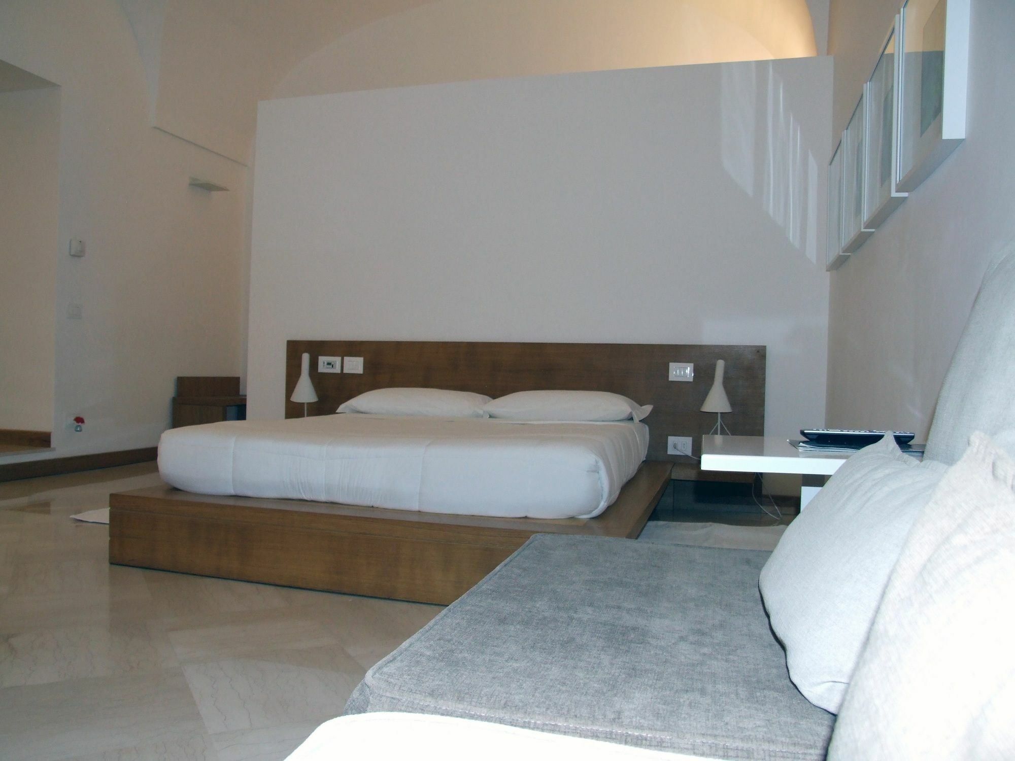 Santacroce Luxury Rooms Lecce Exterior photo