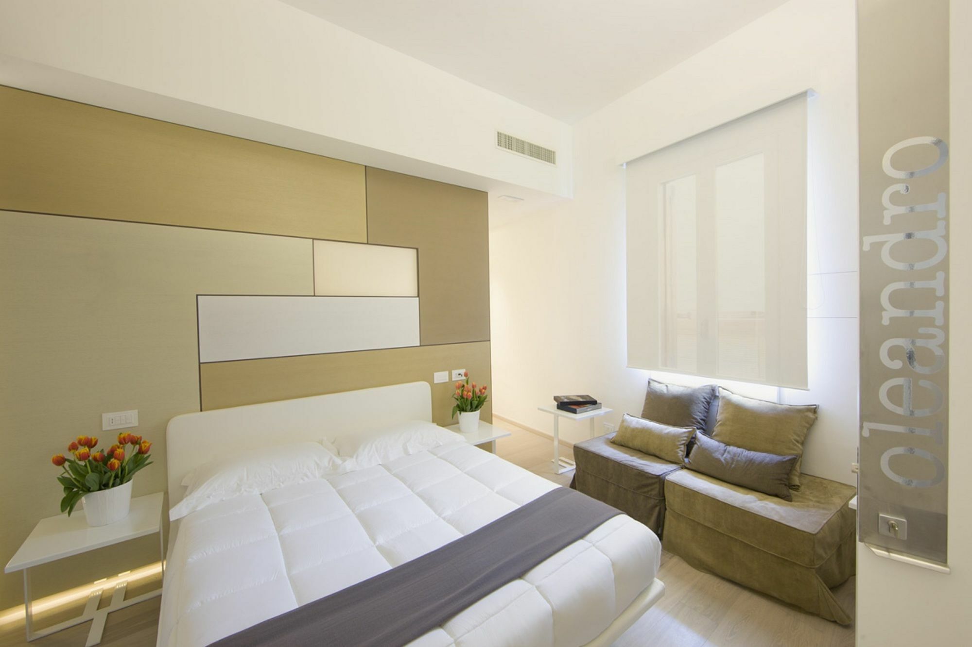Santacroce Luxury Rooms Lecce Exterior photo