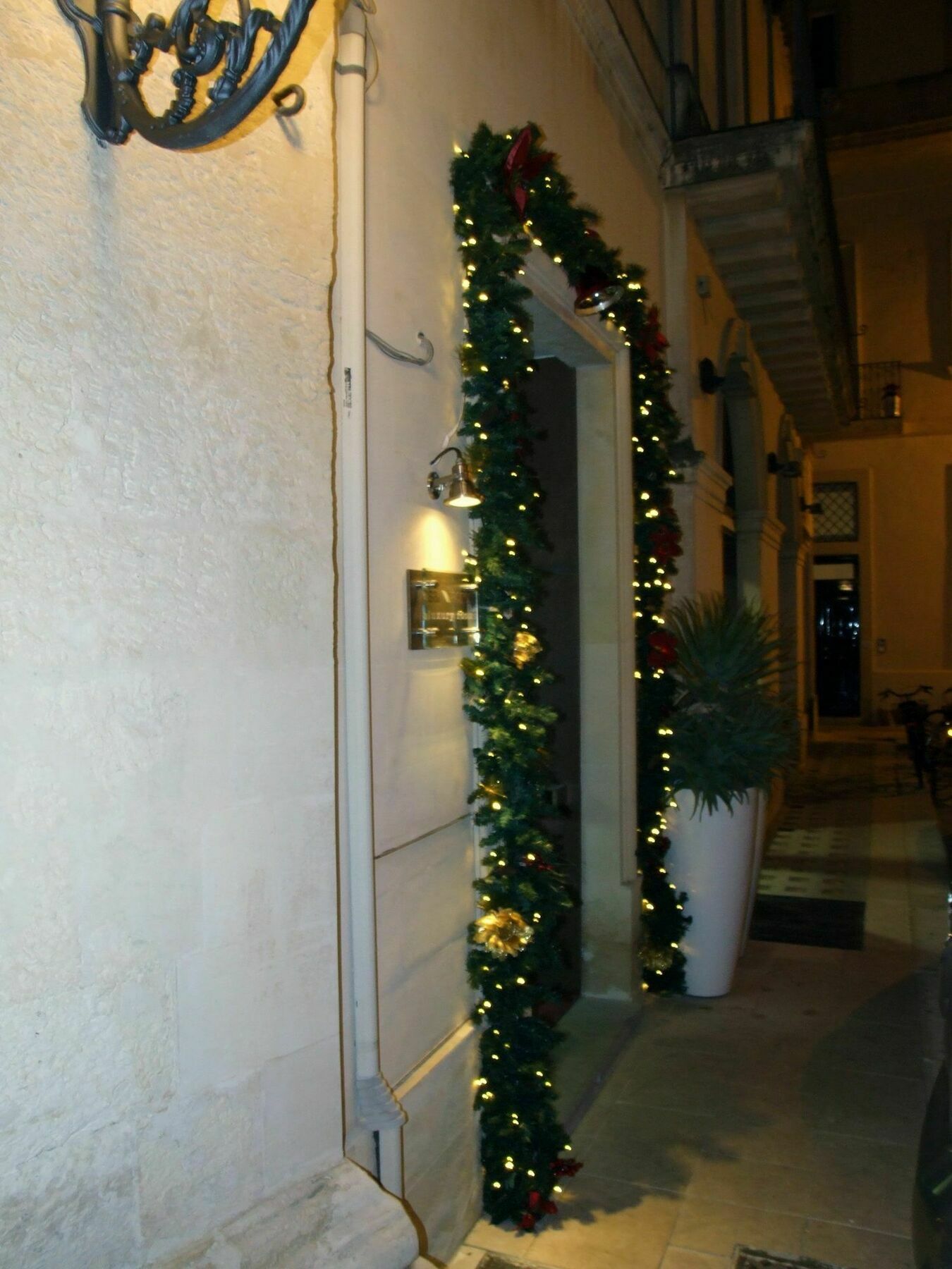 Santacroce Luxury Rooms Lecce Exterior photo
