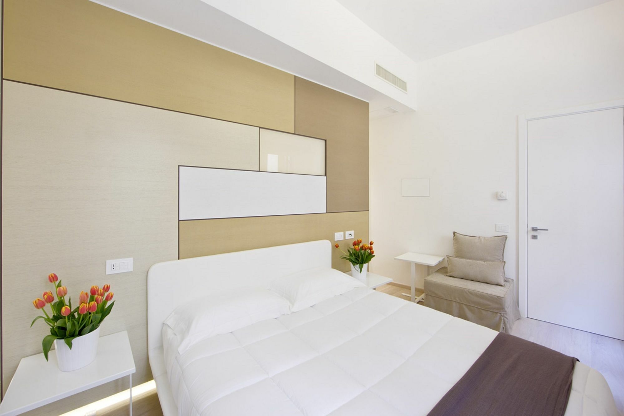 Santacroce Luxury Rooms Lecce Exterior photo