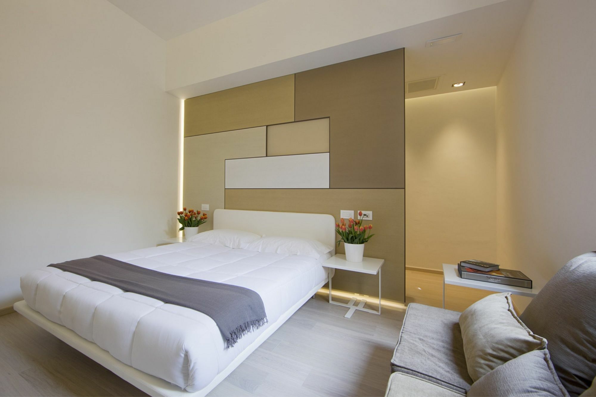 Santacroce Luxury Rooms Lecce Exterior photo